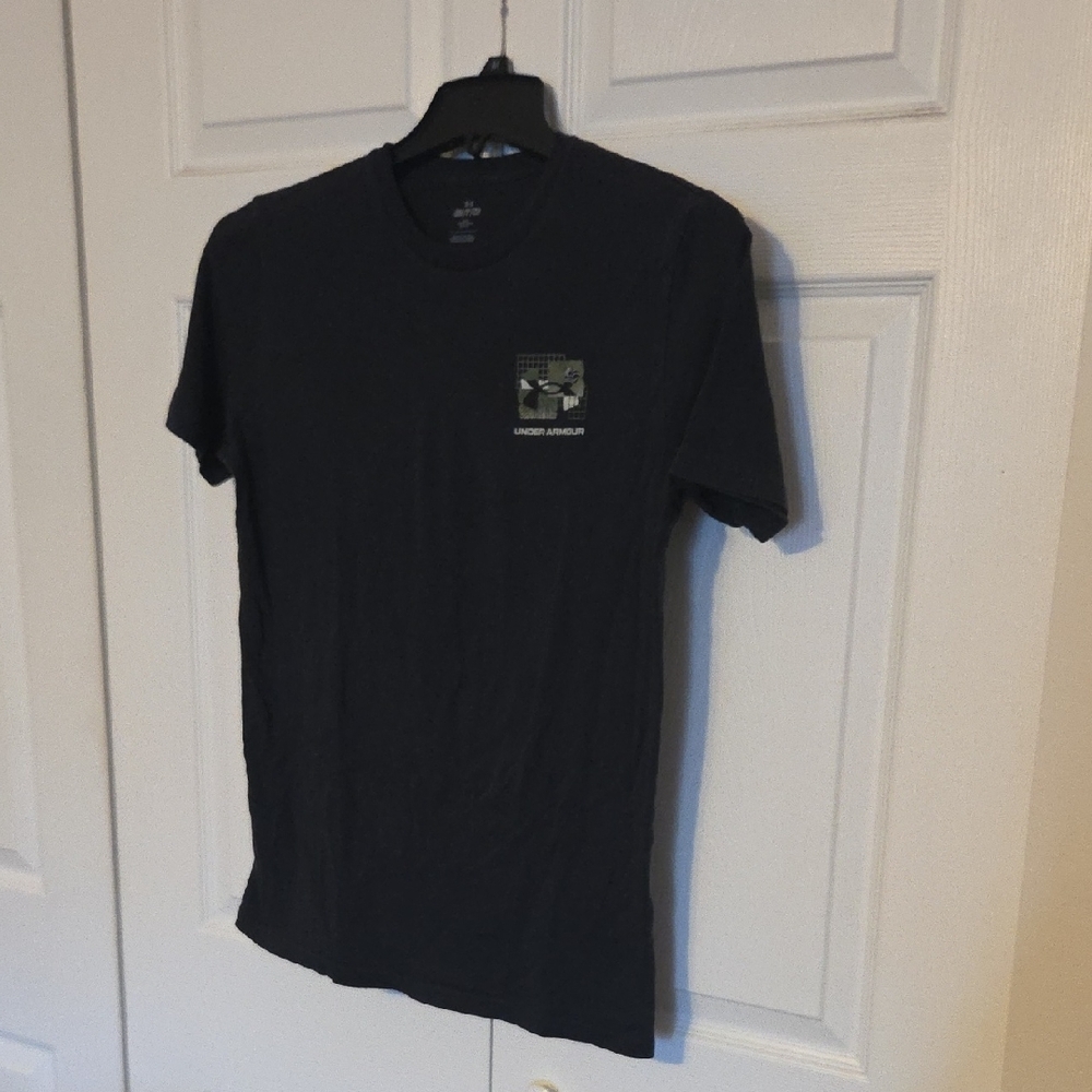 Under Armour Men's Black Tee with Logo